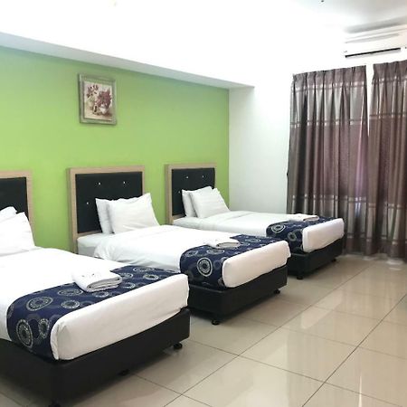 De Viana Hotel & Apartments Kota Bharu Exteriör bild