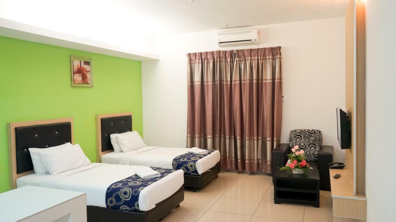 De Viana Hotel & Apartments Kota Bharu Exteriör bild