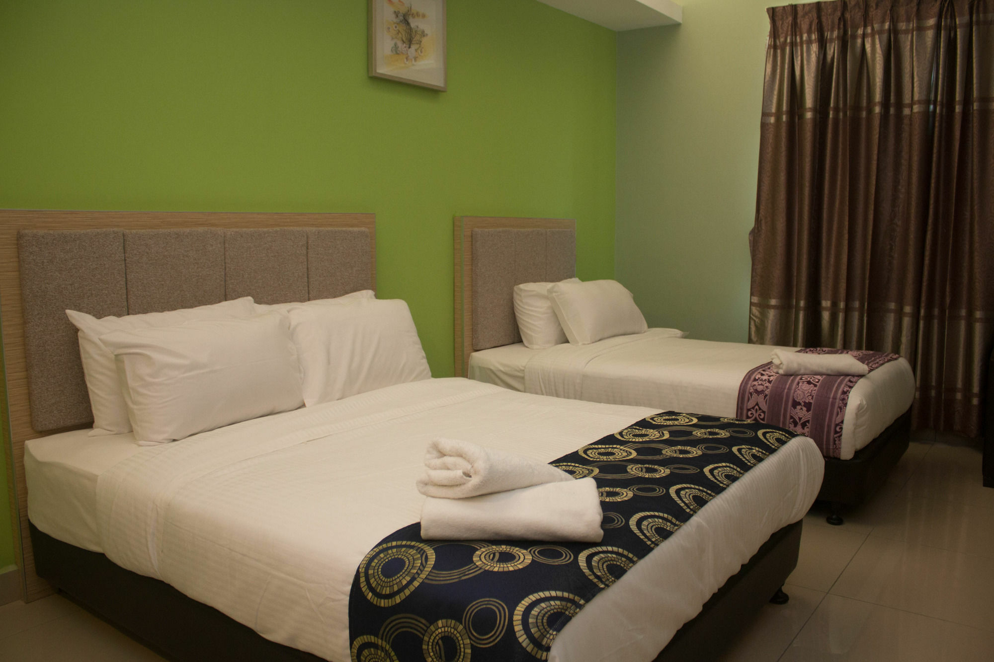 De Viana Hotel & Apartments Kota Bharu Exteriör bild