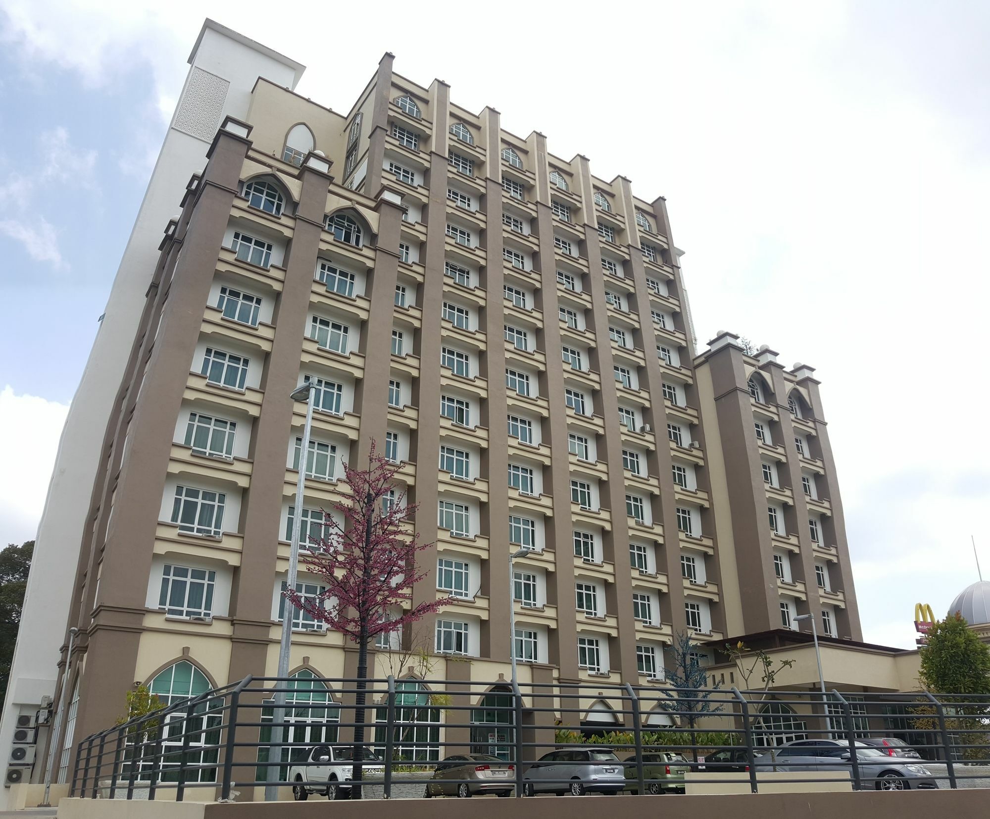De Viana Hotel & Apartments Kota Bharu Exteriör bild